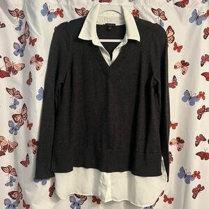 ❗️SALE-price firm❗️Tiered collared light weight thin sweater